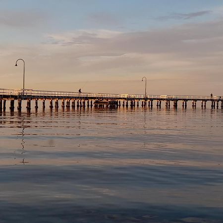 Beautiful Apartment 100Mts Near The Beach In Port Melbourne Esterno foto