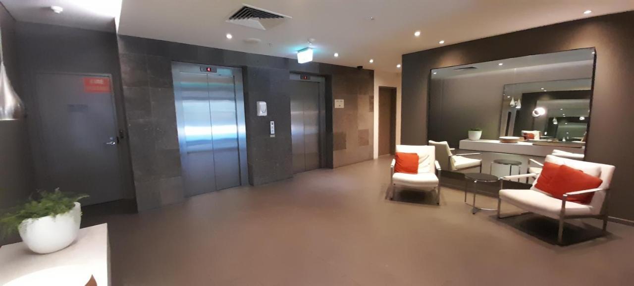 Beautiful Apartment 100Mts Near The Beach In Port Melbourne Esterno foto