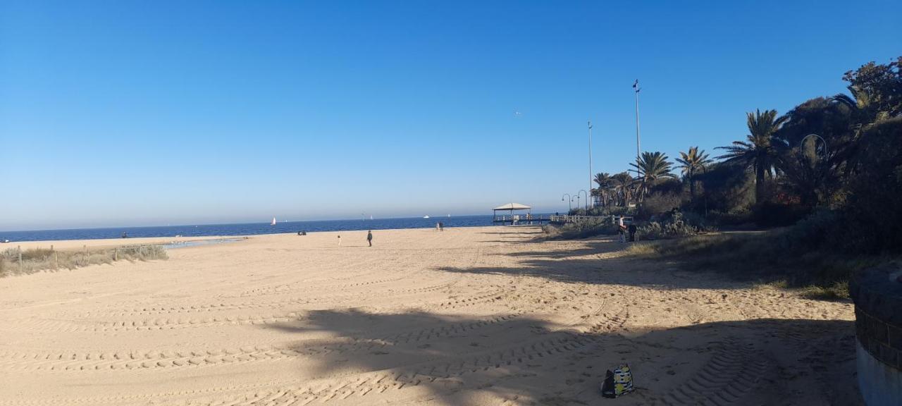 Beautiful Apartment 100Mts Near The Beach In Port Melbourne Esterno foto
